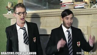 Tarra White a szexy sulis szajha