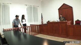 Angelica Heart kettő brét kap a bíróságon