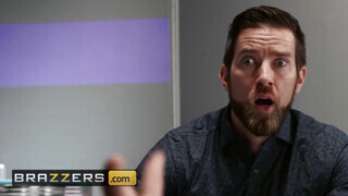 Brazzers - Cali Carter a méretes didkós fiatal