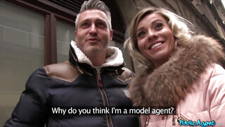 Public Agent - Vicky Love más krapek hímvesszőjén lovagol