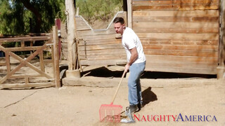 My Friends Hot Moms - Brett Rossi és a tanyasi pasas