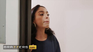 Brazzers – Vanessa Sky a termetes picsájú latin amerikai lány