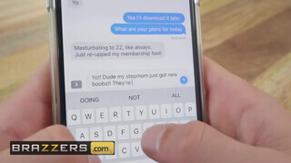Brazzers - Alexis Fawx a termetes csöcsű nevelő anya