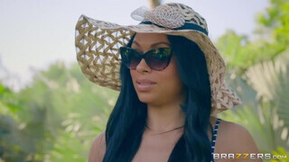 Bethany Benz a baszásmániás kolumbiai milf - Brazzers