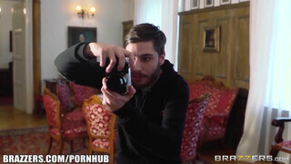Brazzers - ha kufircolni is akarsz a fotóssal