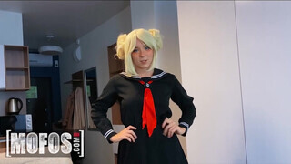 Mofos - Sweetie Fox a cosplayes szuka hátsó lyukba rakva