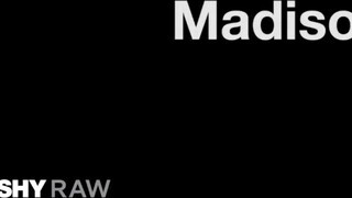 TUSHYRAW - Madison Summers ánusza megdöngetve