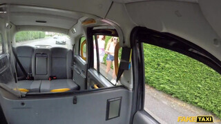 Fake Taxi - Stacy Seran és Princess Paris kefélnek a taxissal