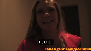 FakeAgent - szexy sportos gádzsi a castingon