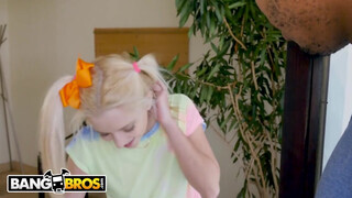 BANGBROS - Riley Star kedveli a barna hímvesszőt