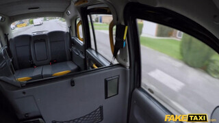 Fake Taxi - Amber Jayne a bájos világos szőke milf