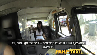 FakeTaxi - Kiki Minaj barna cunija megkúrelva
