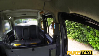 Fake Taxi - Brooke Jameson fenékbe kurelva