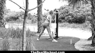 TheRealWorkout - Fitnesz vlogger és a méretes bájdorong esete