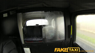 FakeTaxi - Világos Szőke termetes popós pipi meghágva