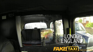 FakeTaxi - tini nőci cumizza az koros taxist