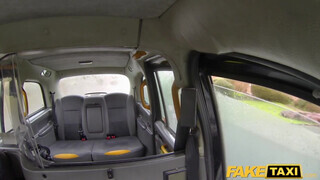Fake Taxi - Cassie Del Isla a tüzes francia pipi