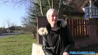 Public Agent - cseh csajszika kopasz pinácskája