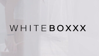 WhiteBoxxx - Ivana Sugar szűk pici vaginája
