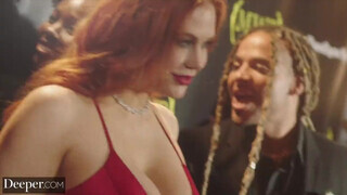Deeper - Maitland Ward várja a kukacot a popójába