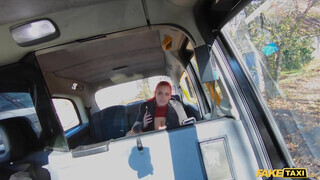 Fake Taxi - Óriás didkós latina bige
