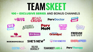 Scarlet Skies és Natalia Queen szexelése - TeamSkeet
