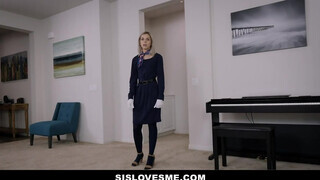 Allie Nicole a bájos szöszi