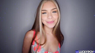 Igazán vadító 18 éves csajszi