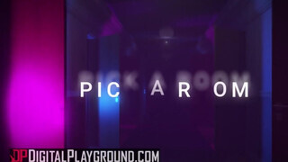DigitalPlayground - Három maca élvezkedik