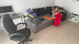 Davcina rendesen orálozza a cerkát