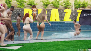 BRAZZERS - Luna Star zsenge csávóval kamatyol