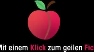 Amatőr tetkós hatalmas didkós tinédzser maca