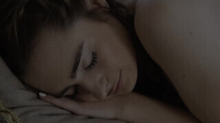 FamilyXXX - Reese Robbins örül ha brét lát
