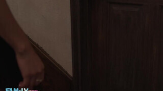FamilyXXX - Vanessa Moon a izgató spanyol csajszika