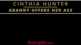 Karups - Cinthia Hunter popó lyukba tolva