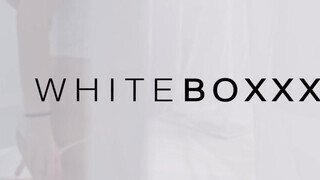 WhiteBoxxx - Tina Blade a pici cicis horvát gádzsi