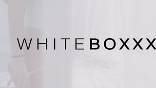WhiteBoxxx - Lena Reif a gigászi cickós orosz bige