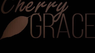 Cherry Grace a gigászi keblű barinő