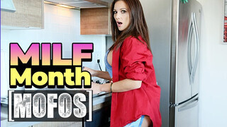 MOFOS - Mandy Flores popsija megkettyintve