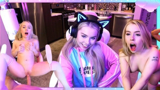Haley Spades a csábító gamer nőci