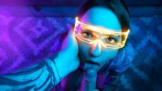 Cyberpunk szopós kaland egy kicsi buxa csajjal