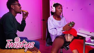 Twistys sztárjai, Hazel Grace és Rissa May forró lesbi kalandja óriási mellekkel és muff nyalással